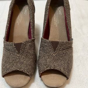 TOMS Women's Classic Espadrille Wedge Sandal size 7